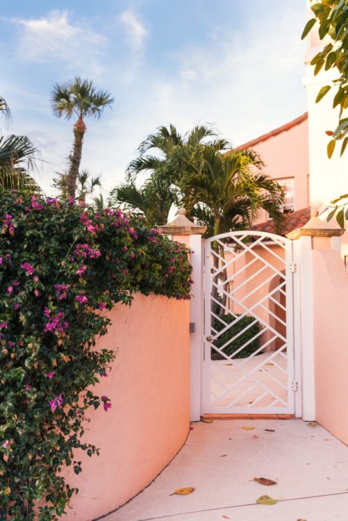 32 Beach Style Garden Ideas for a Seaside Themed Garden 27