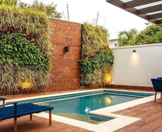 Gravity-Defying Green Wall Ideas 9 Gravity-Defying Green Wall Ideas 1