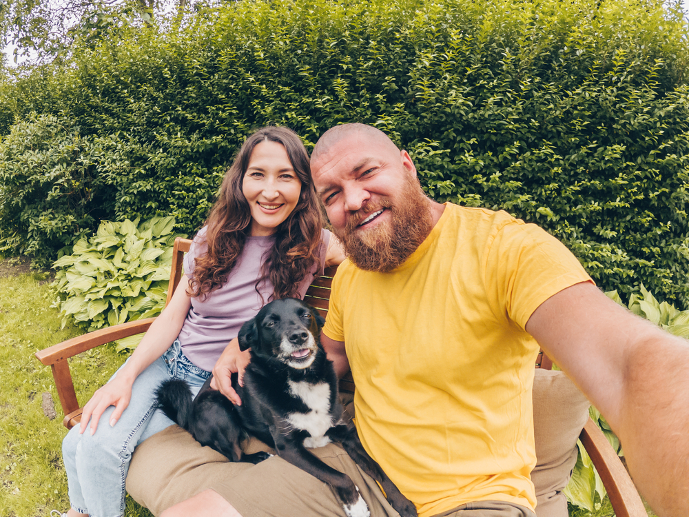 romantic garden ideas might include taking some outdoor photos with loved ones