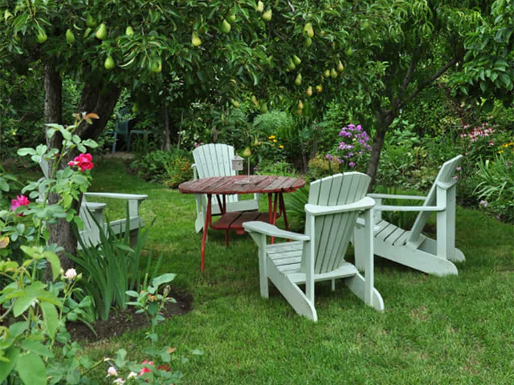 Can You Put Garden Furniture on Grass? (What to Put Under) 2 wide feet garden furniture on grass