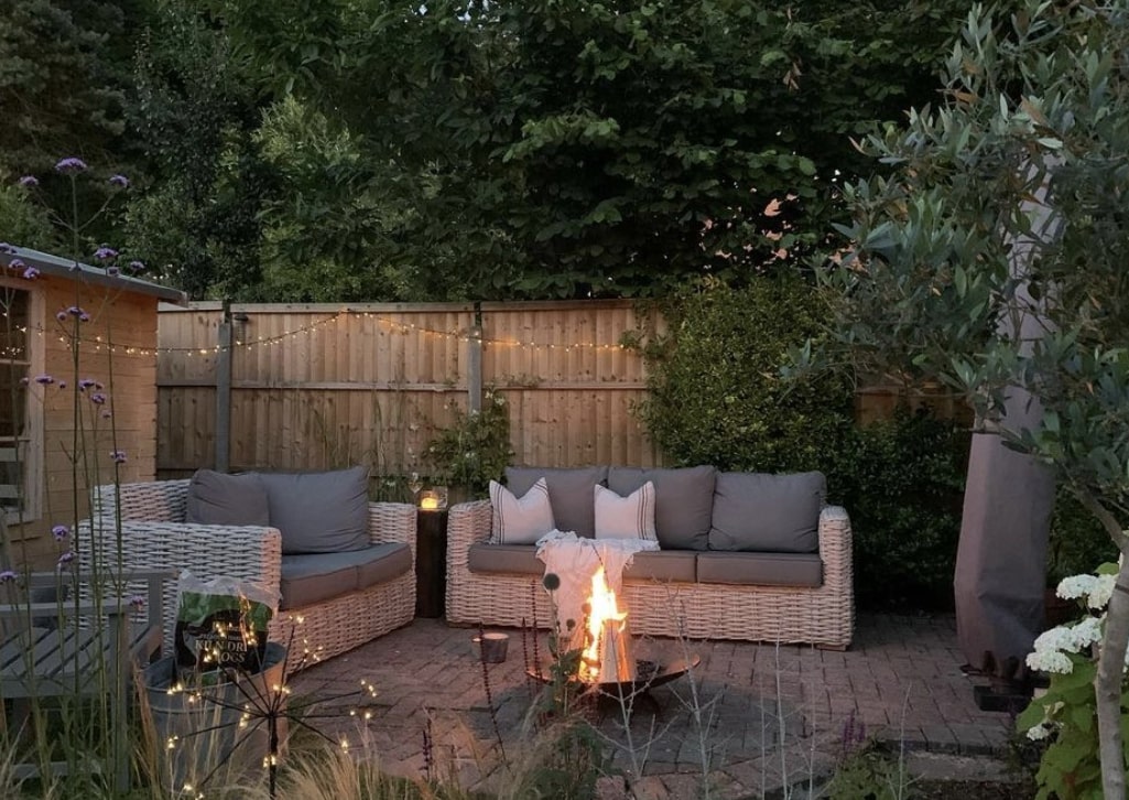 garden sofa