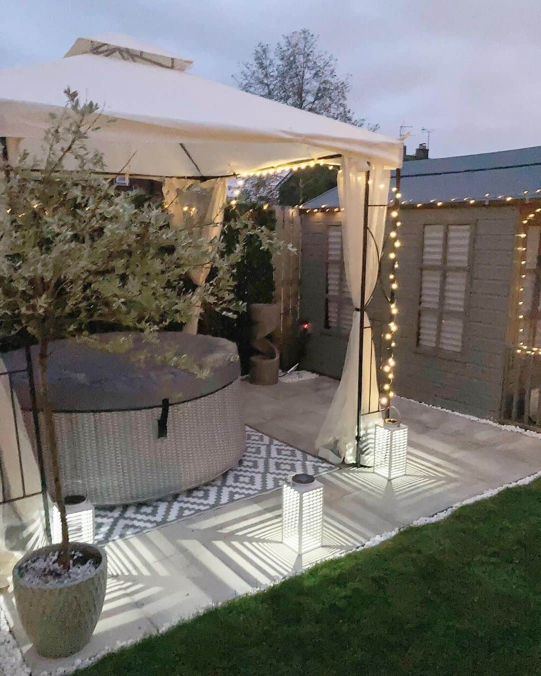 hot tub gazebo lighting
