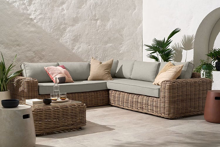 meera garden corner set