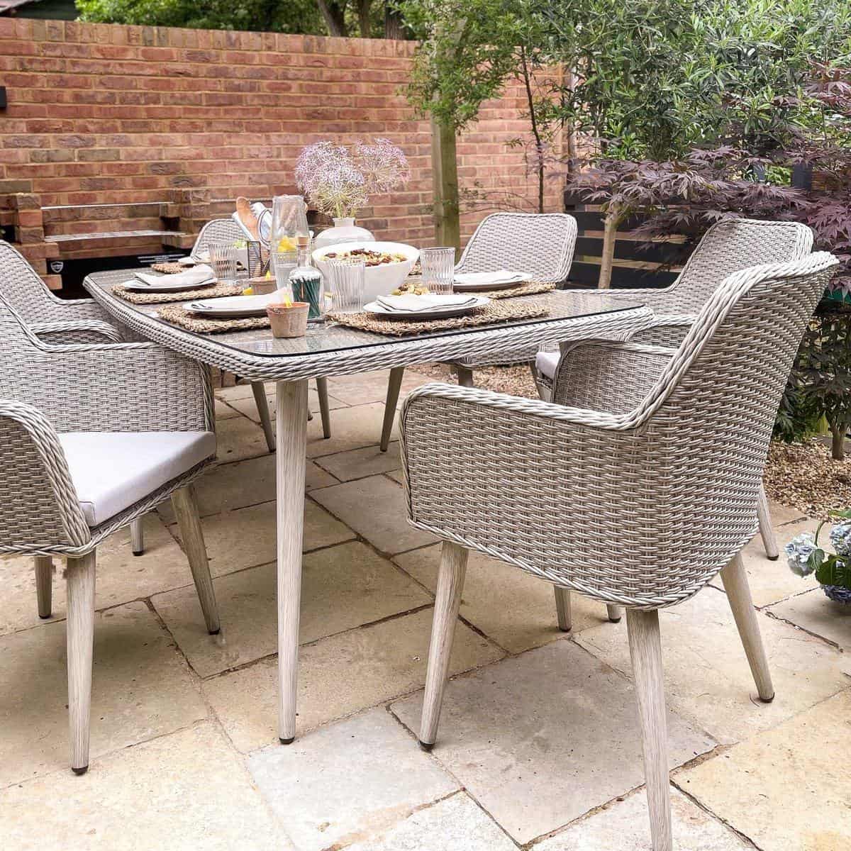 patio dining set fake wood