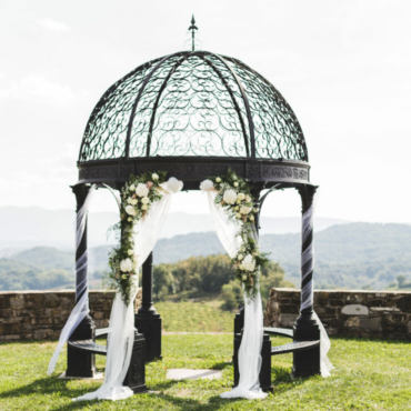 How to Decorate a Gazebo for a Wedding: Ideas to Glam it Up! 8