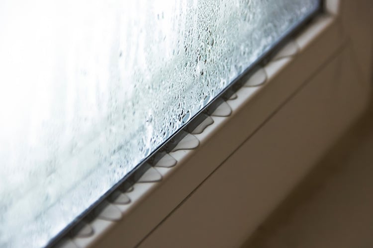 stop condensation under garden furniture covers