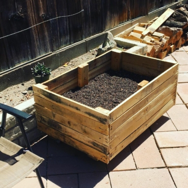 How to Make a DIY Wooden Planter Box the Easy Way 4