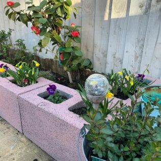 How to Build a Breeze Block Planter Box (Cheap Raised Bed) 1