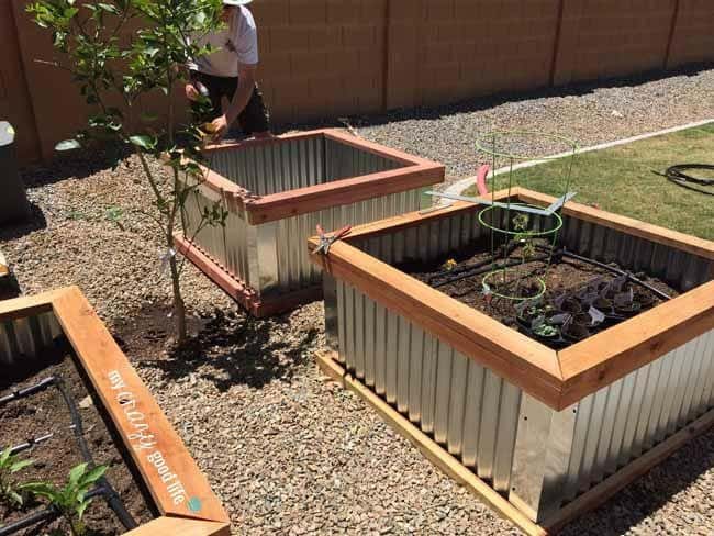 build corrugated metal planter box