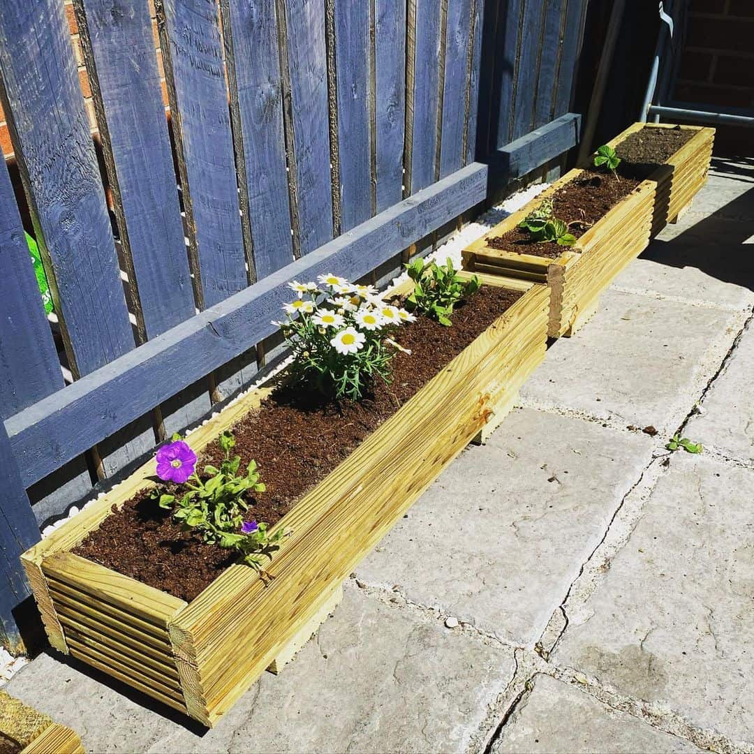 decking scraps planter box