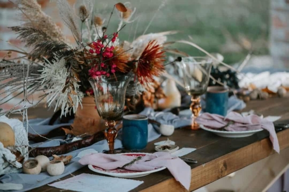 accessorise it up autumn garden party ideas