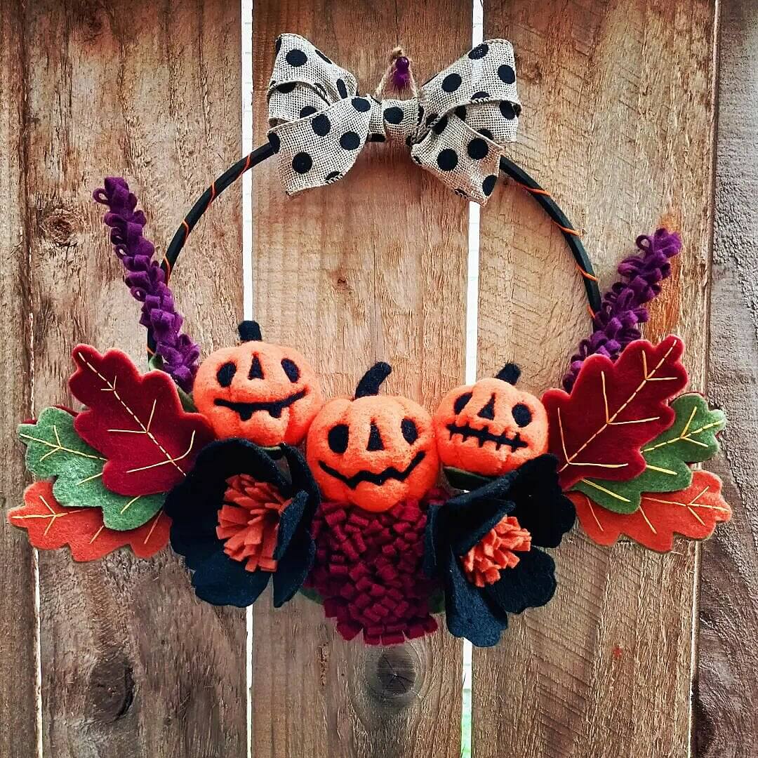 14 Autumn Wreath Ideas to Beautify Your Door 5 Halloween wreath
