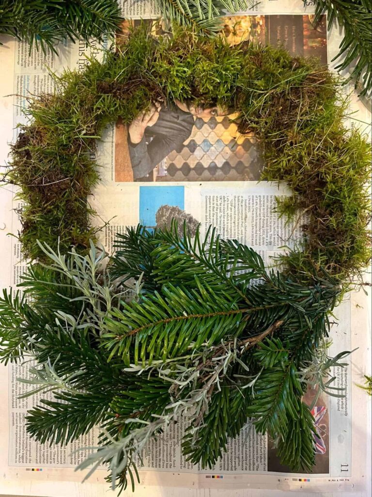 How to Make an Autumn Wreath in 5 Steps (& Budget Options) 5 step 3