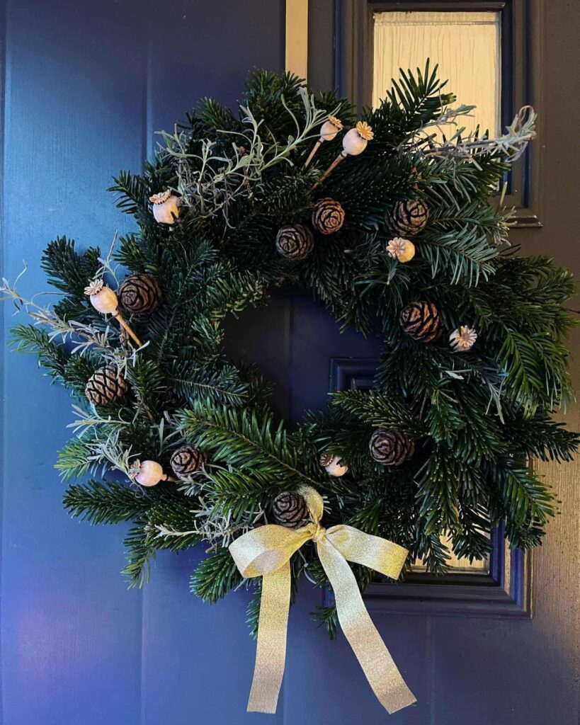 How to Make an Autumn Wreath in 5 Steps (& Budget Options) 9 step 5