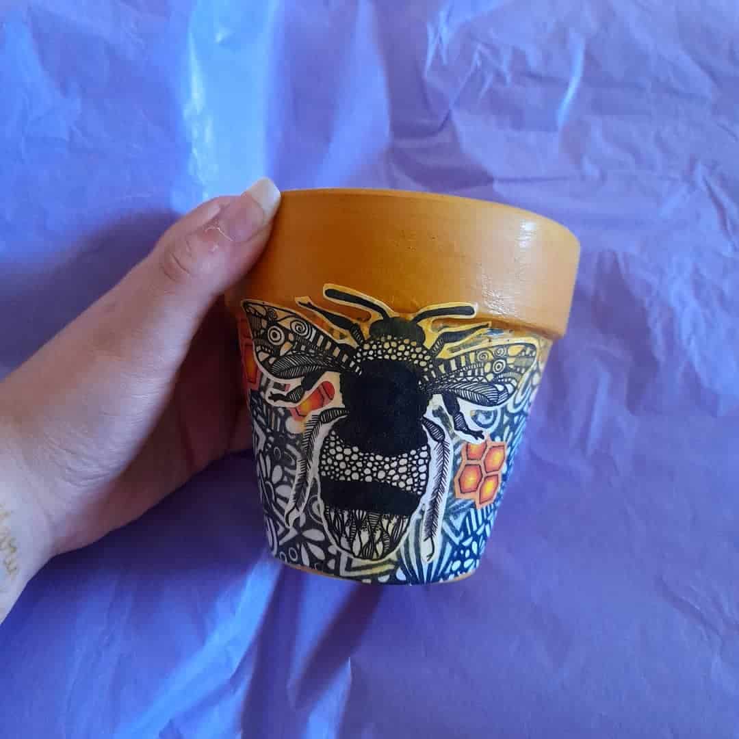 How to Decorate a Flower Pot (4 Methods) 2 collage flower pot