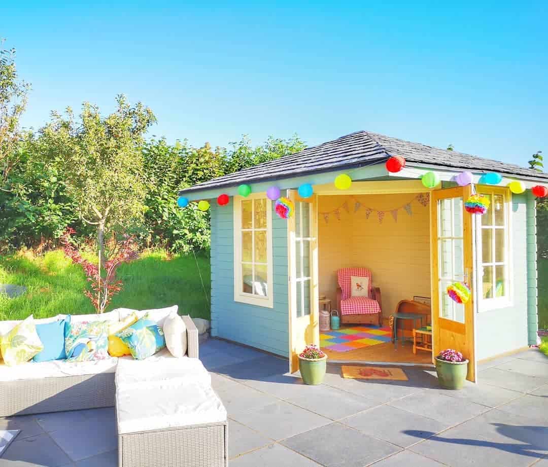 colour summer house