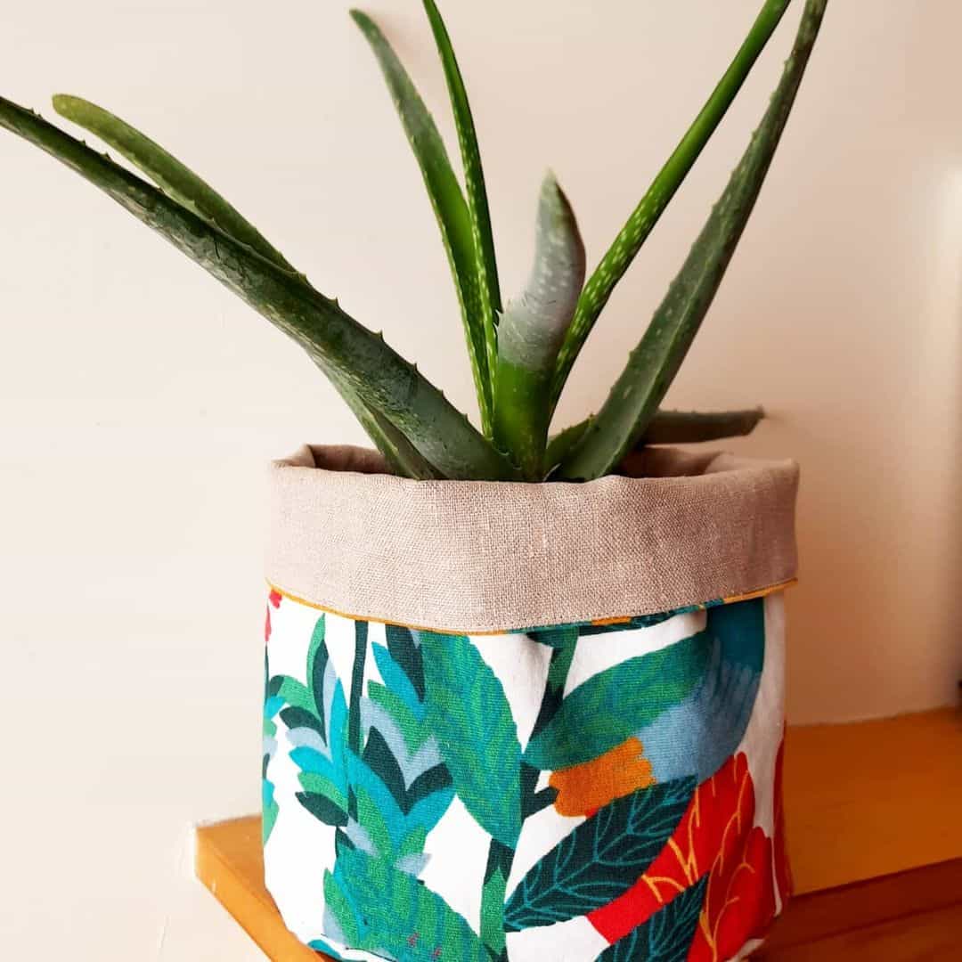 How to Decorate a Flower Pot (4 Methods) 4 fabric flower pot decoration