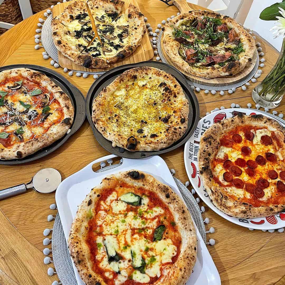 winter pizza party