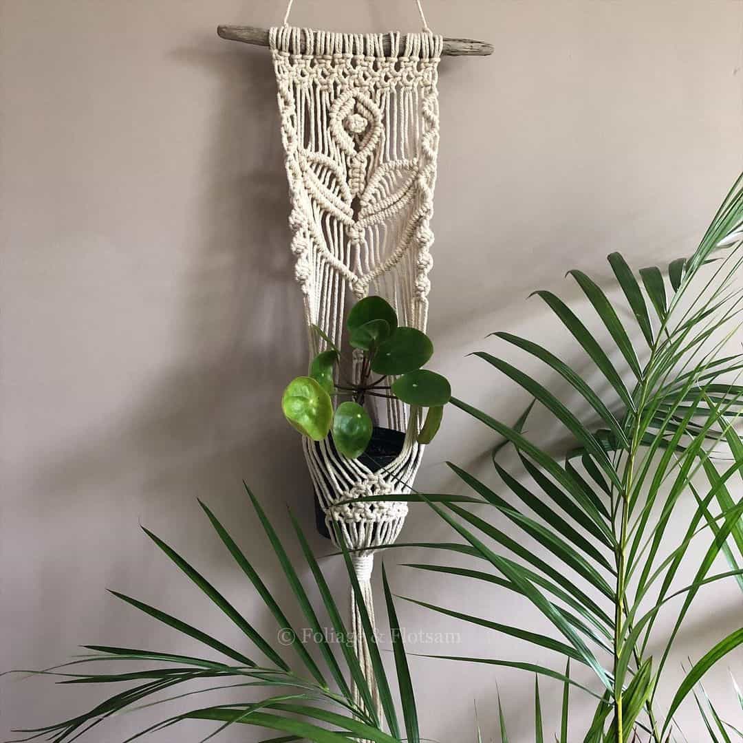 macrame hanging plant pot holder