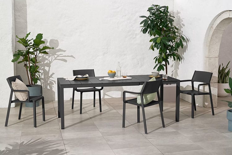 12 Best Metal Outdoor Furniture and Patio Sets 12 nardi extending dining table