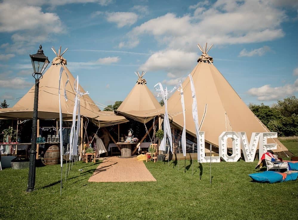 12 Festival-themed Garden Party Ideas to Free Your Spirit 11 festival shelter