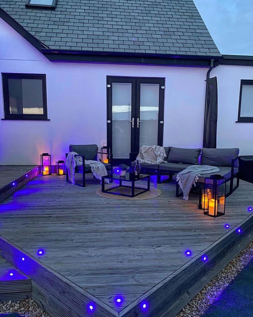 colour-changing decking lights