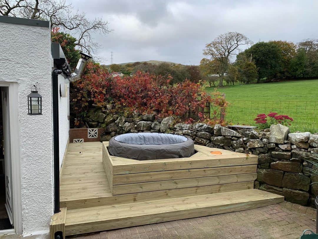 decked hot tub area