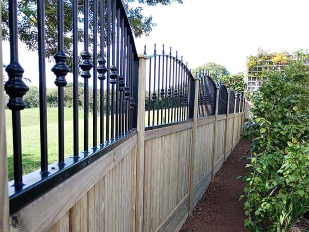 26 Privacy Fence Ideas to Keep Unwanted Eyes Away From Your Space 6 wooden privacy fence toppers